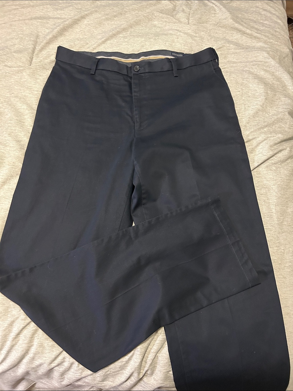 Dockers Men's Dress Pants in Navy